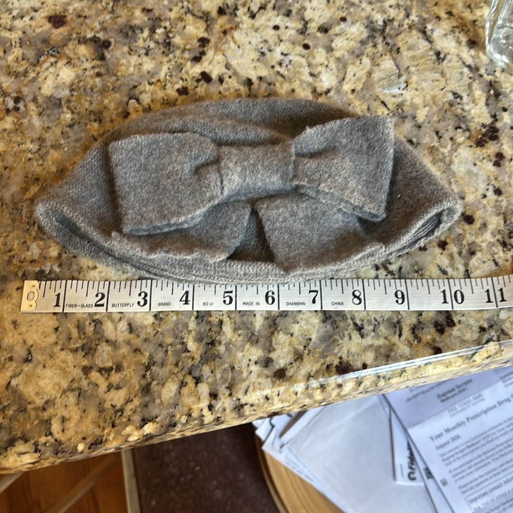 Beanie - Picture 2 of 3